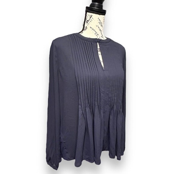 Ann Taylor M Navy Pleated Blouse Long Sleeve Keyhole Neck Career Office Work Top - Picture 3 of 13